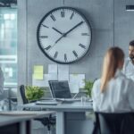 Adaptation au travail en 4×8 : recits et conseils de travailleurs